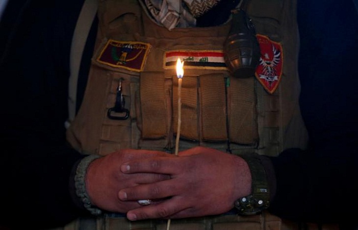 Iraqis celebrate first Christmas near Mosul after Islamic State pushed out 